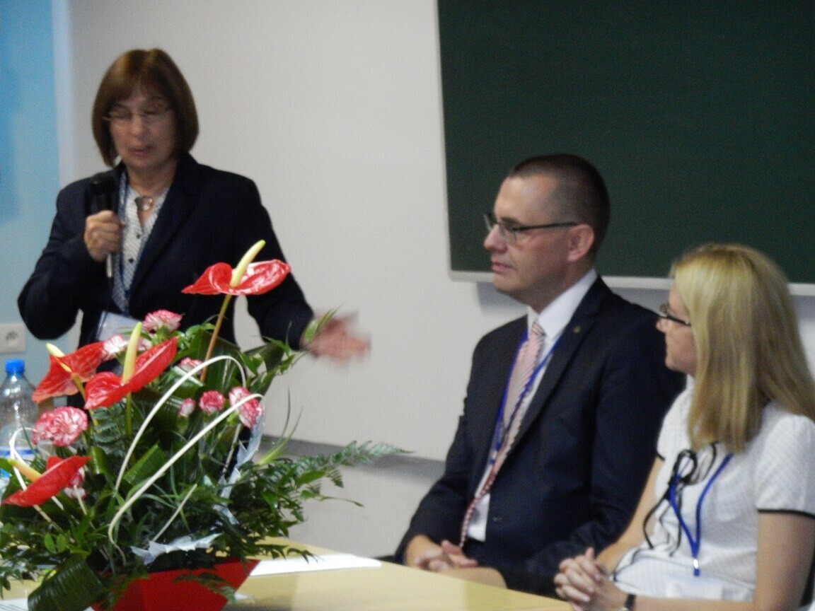 Polskie Towarzystwo Neofilologiczne Home